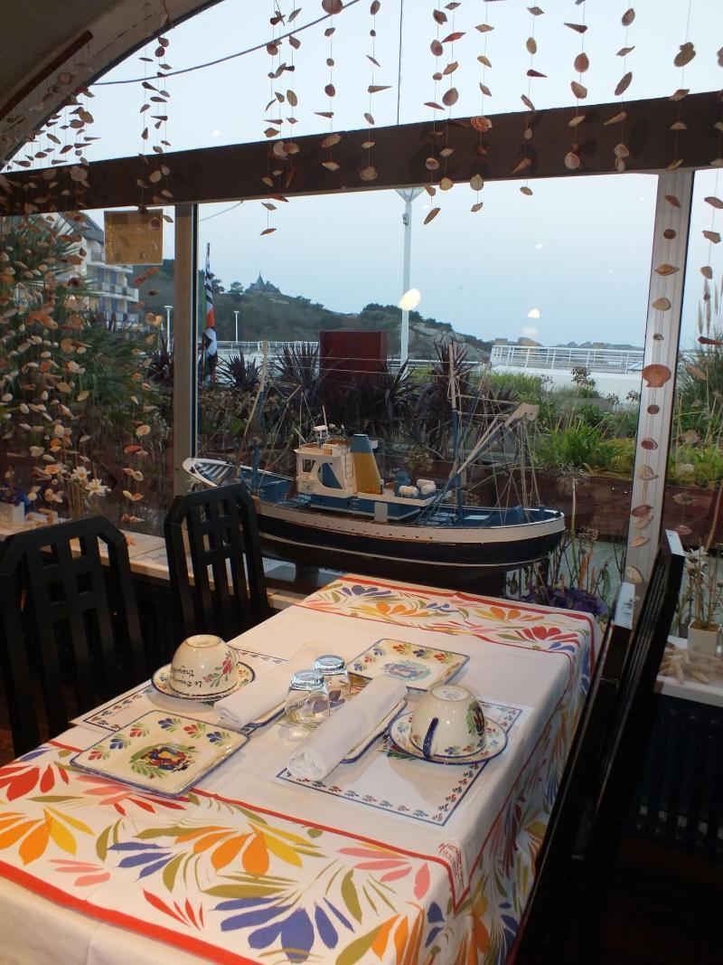 Hotel - Restaurant - Salon De The Le Beausejour Tregastel Bagian luar foto