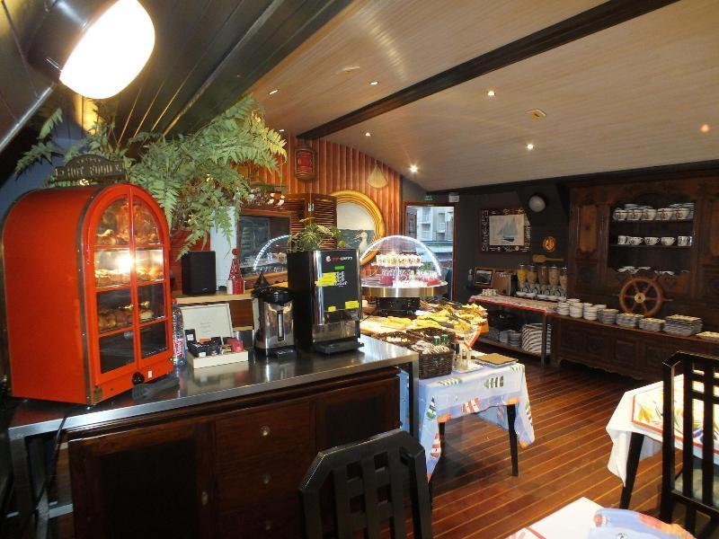 Hotel - Restaurant - Salon De The Le Beausejour Tregastel Bagian luar foto